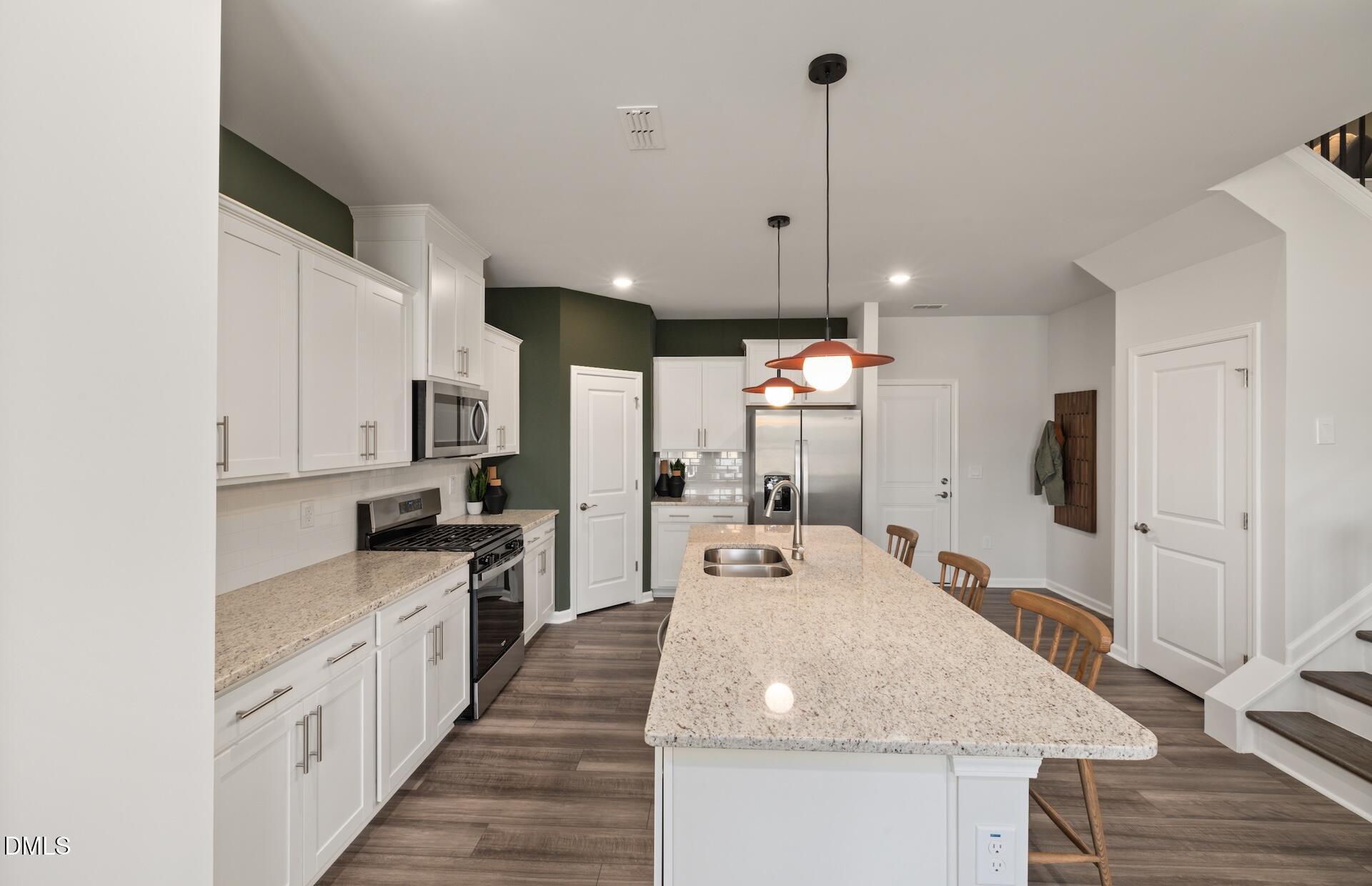 831 Weavers Abbey Place