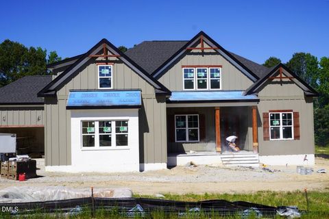 Photo of 2433 Rosslare Mews Lane, Wendell, NC 27591 (MLS # 10142272)