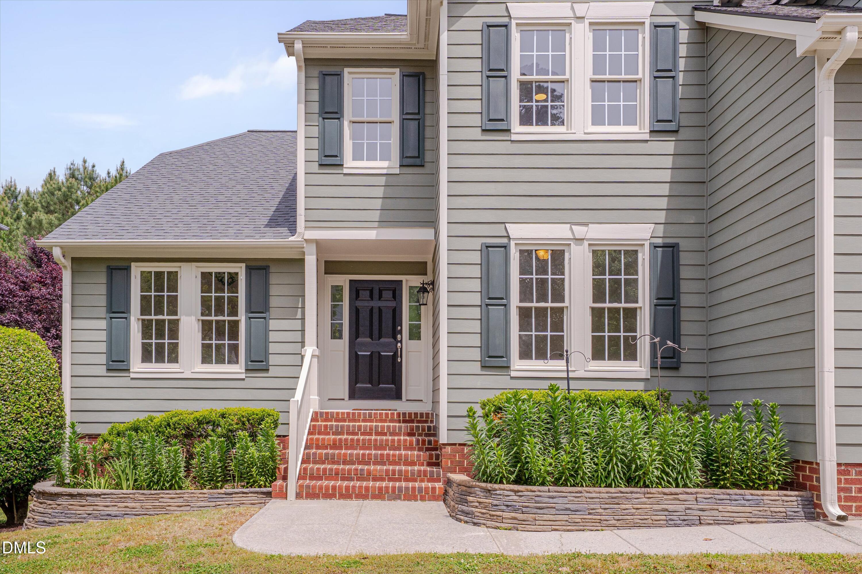 105 Strangford Lane
