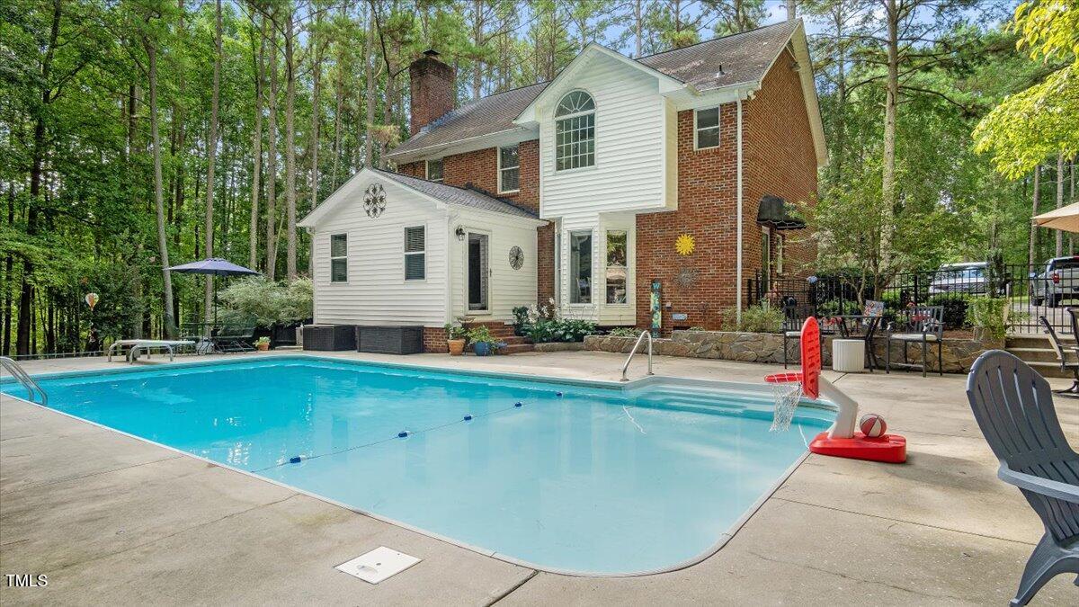 4137 Grey Fox Court