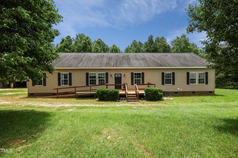 921 Sweet Raspberry Lane Lane Lillington NC 27546