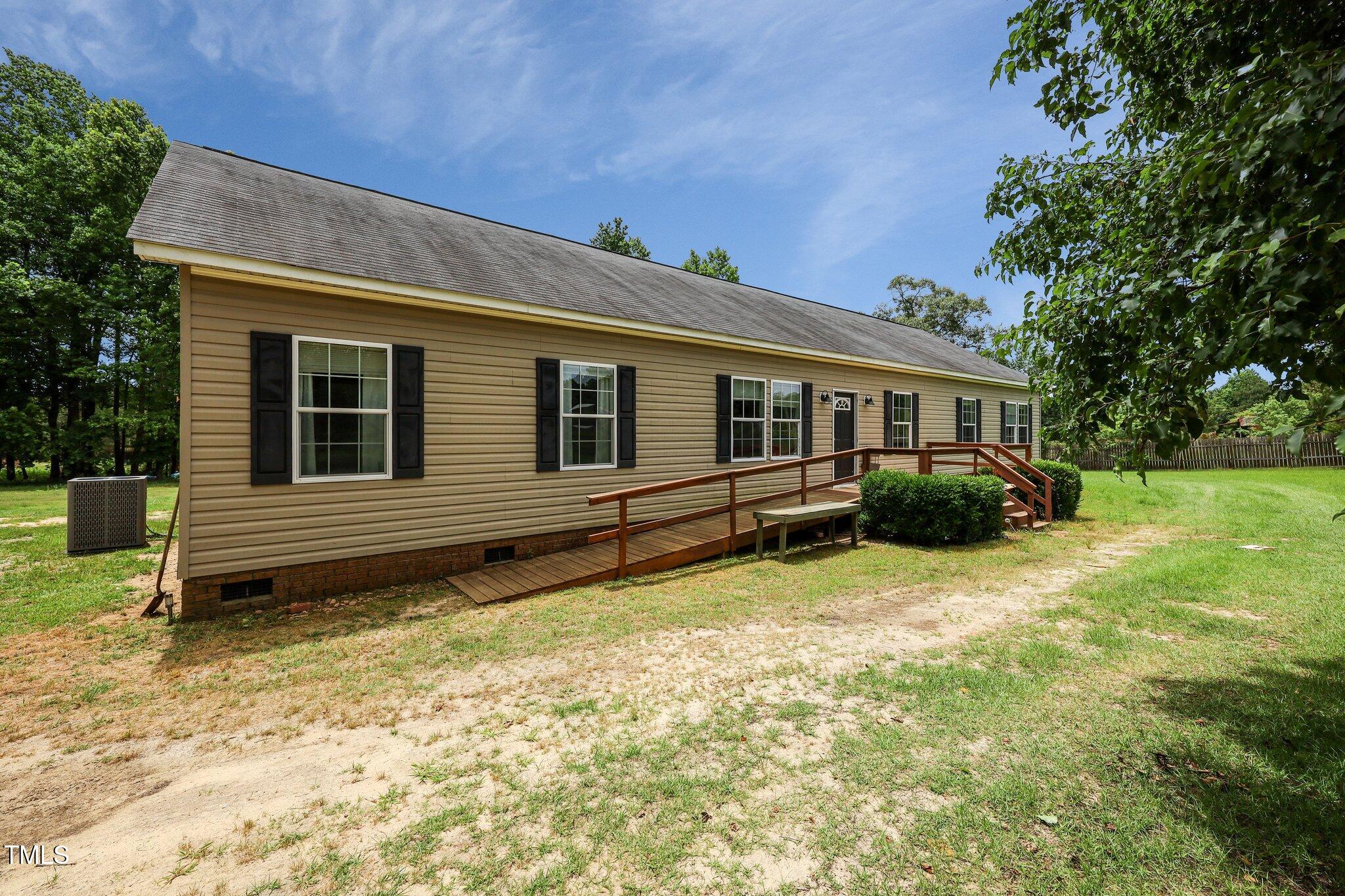 921 Sweet Raspberry Lane Lane
