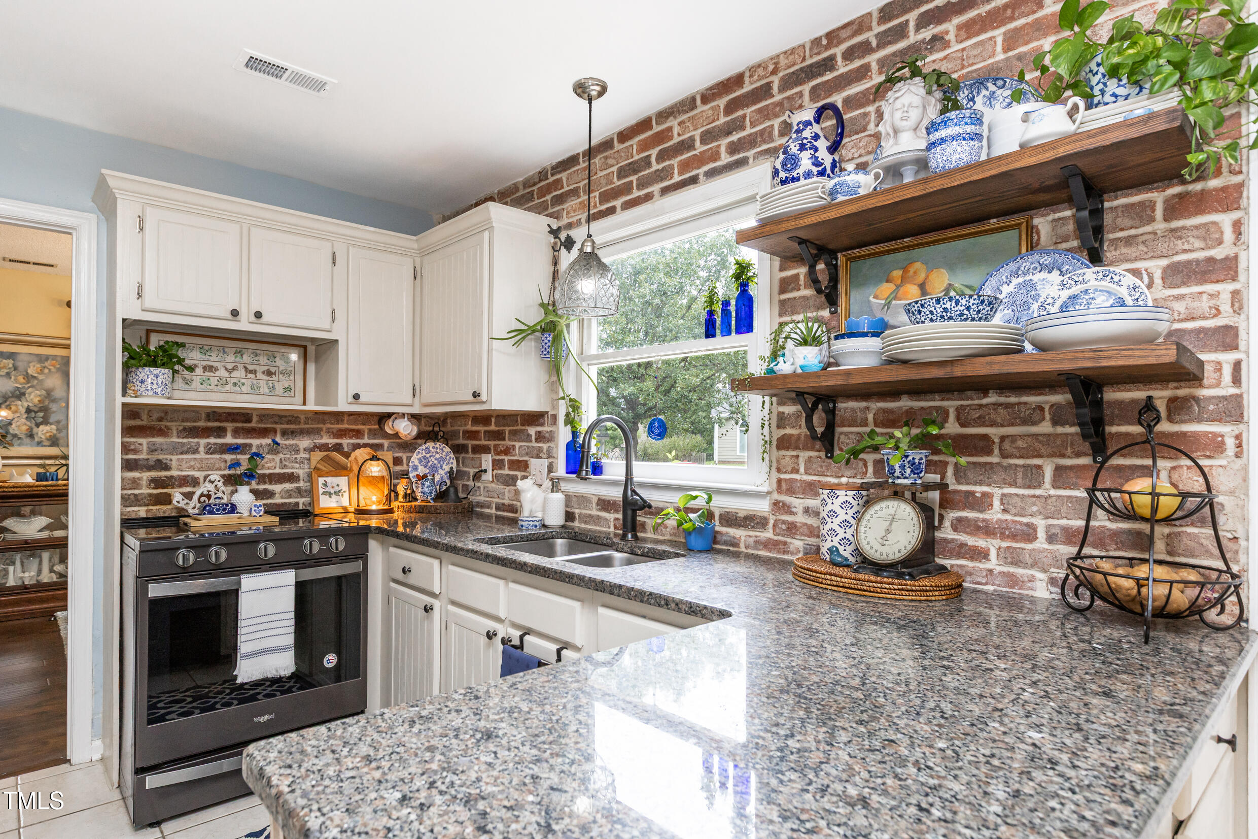 12116 Queensbridge Court