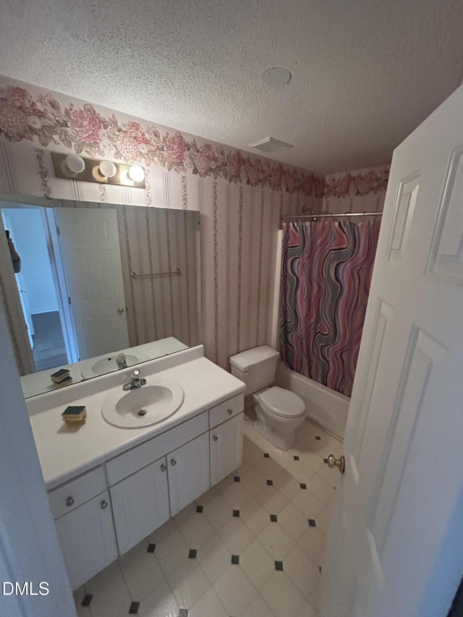 1506 Oakland Hills Way