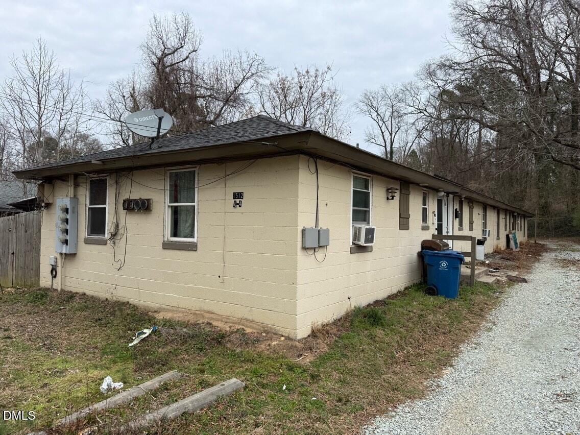 1512 N Hyde Park Avenue