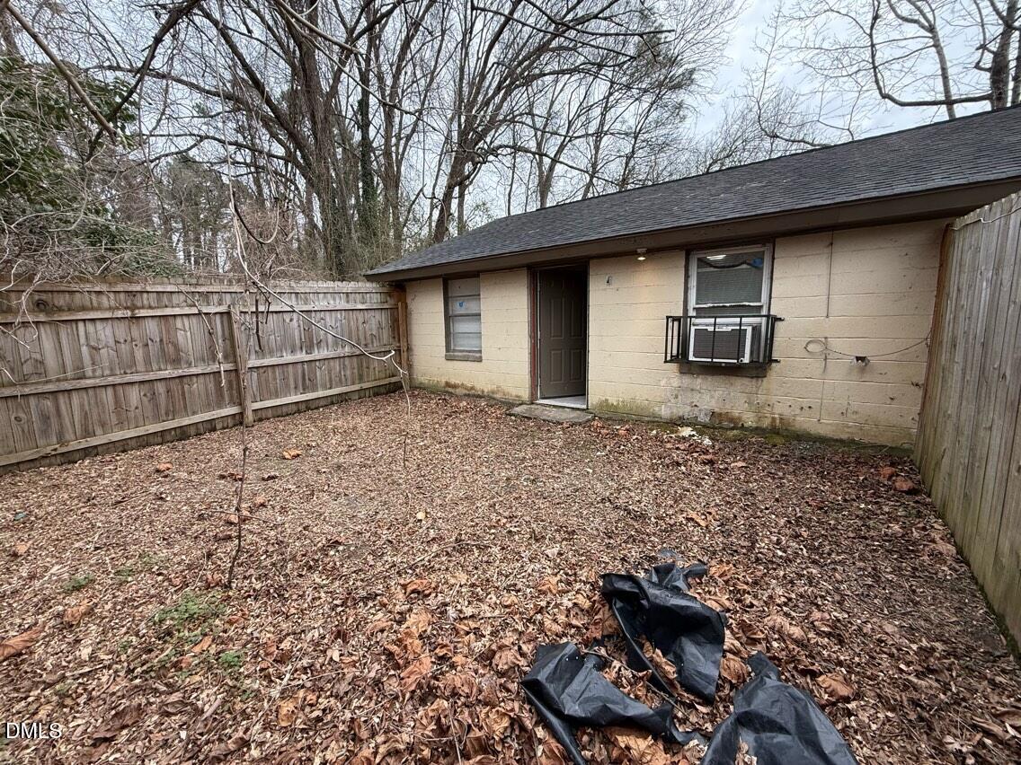 1512 N Hyde Park Avenue