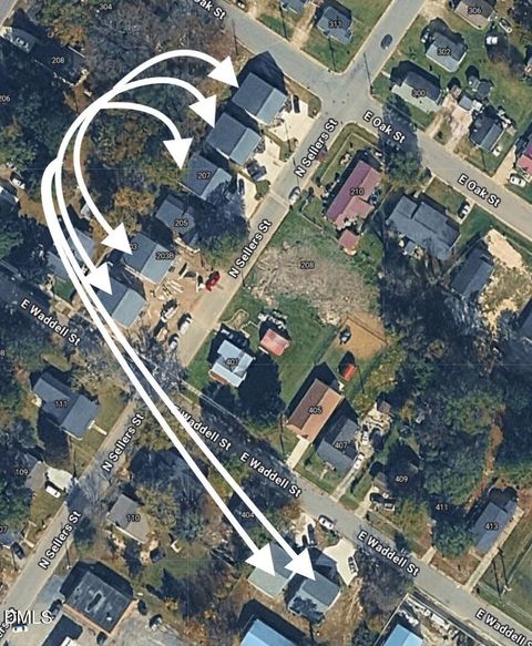 207 N Sellers Street Selma NC 27576