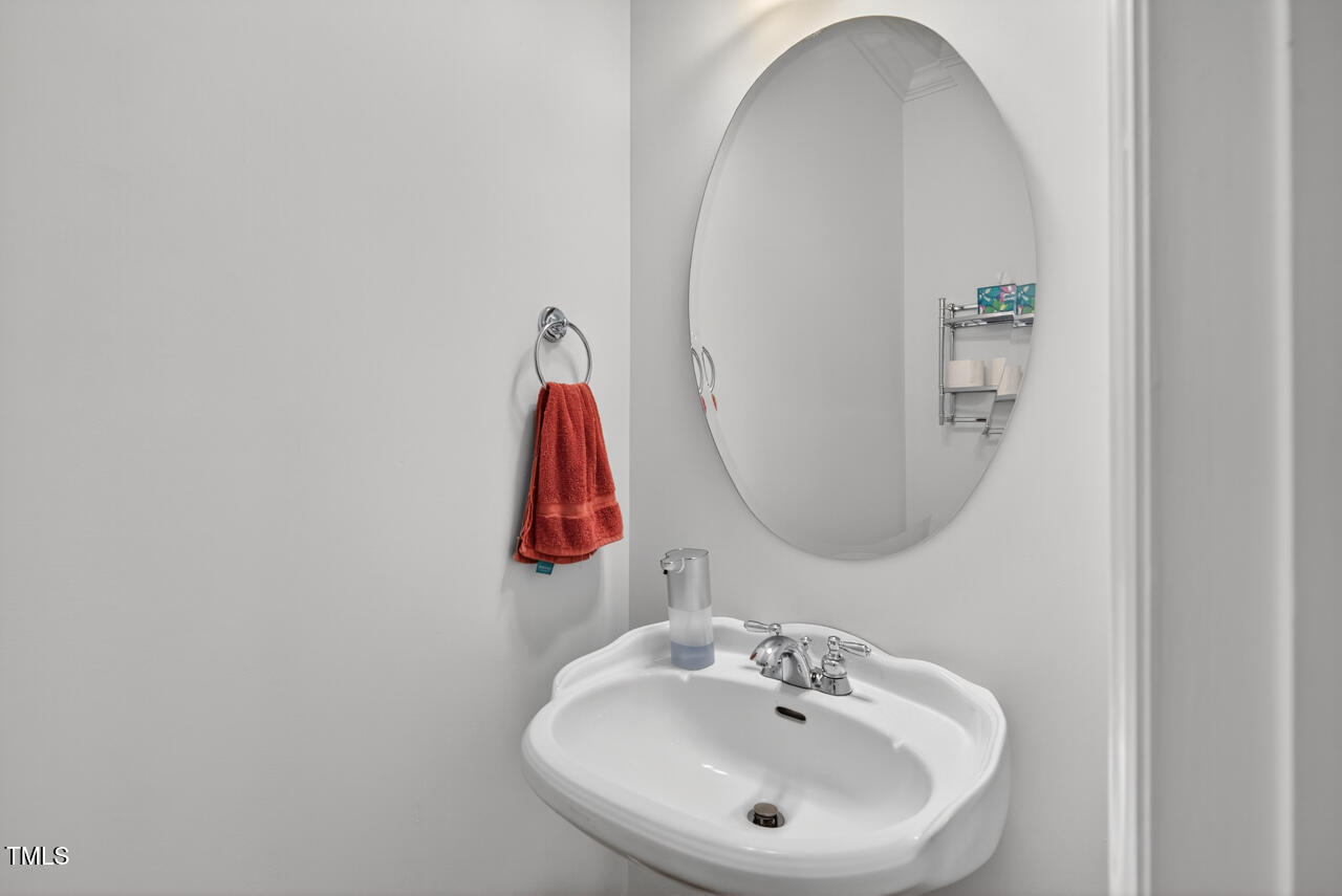 Durham, North Carolina 27712, United States, 4 Bedrooms Bedrooms, ,3 BathroomsBathrooms,Residential,Active,183458