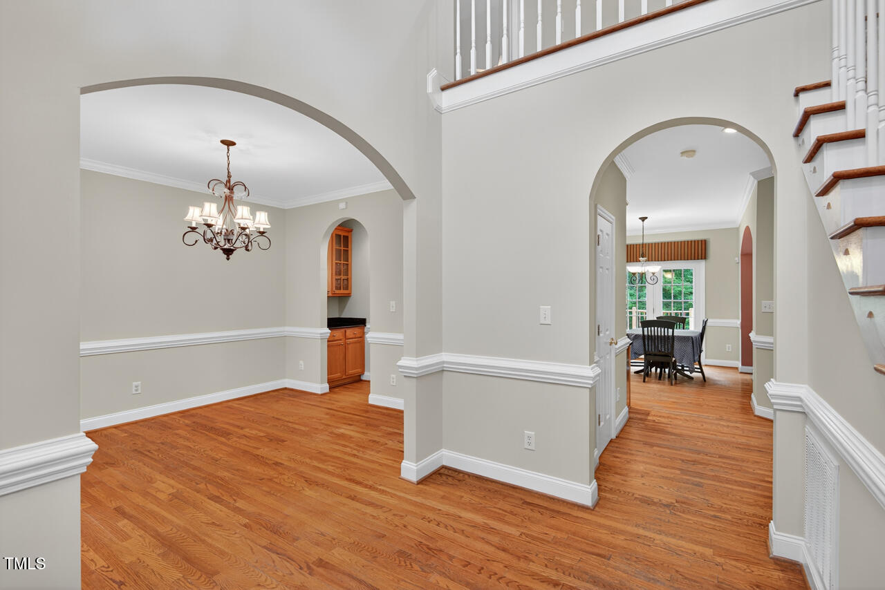27 Garden Hills Court