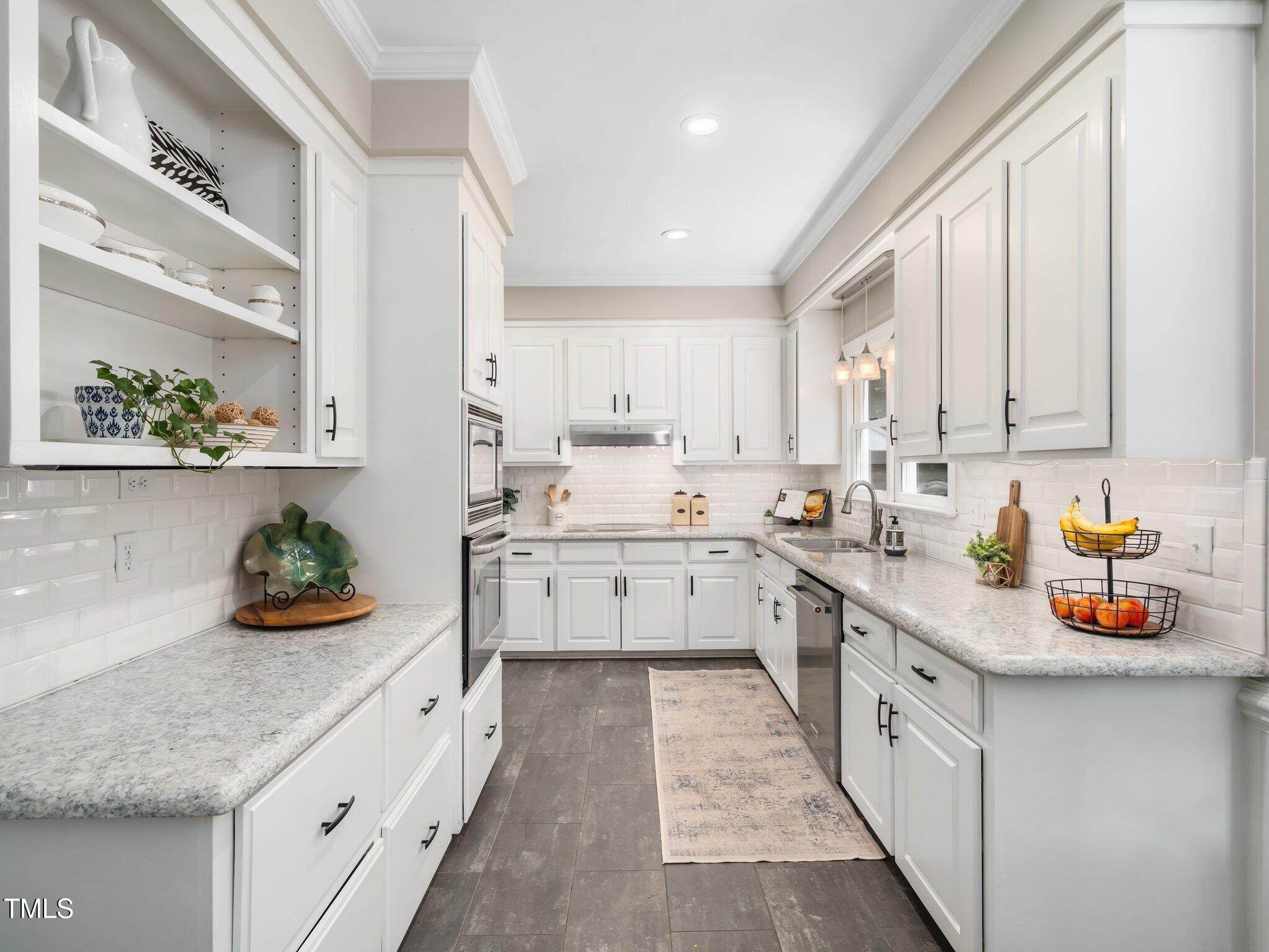 102 Turnberry Lane