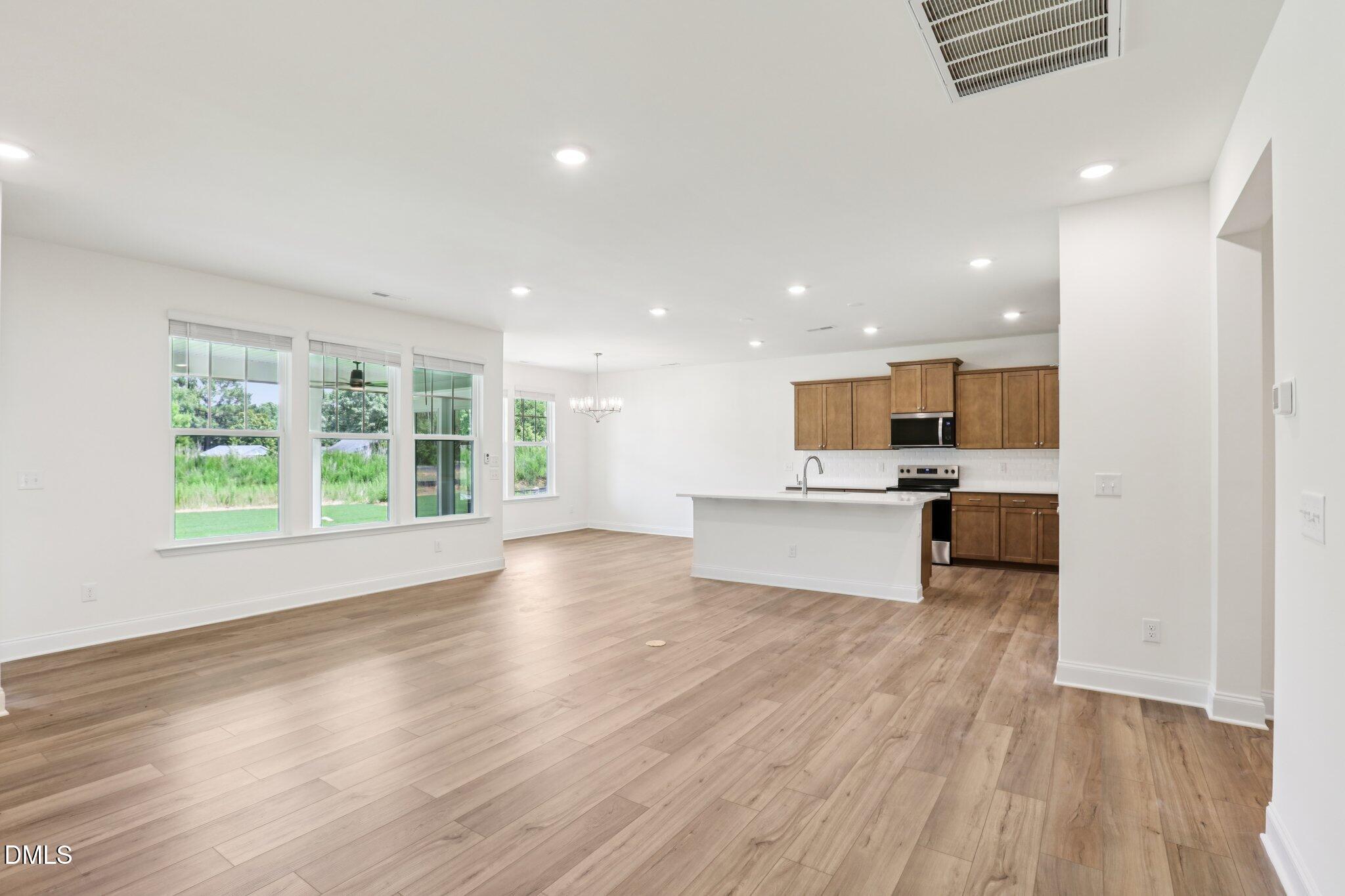 528 Hipwood Drive
