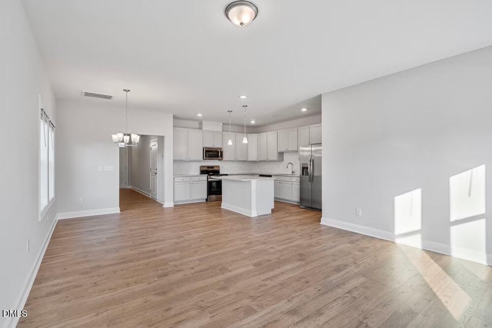 600 Barrington Row Avenue