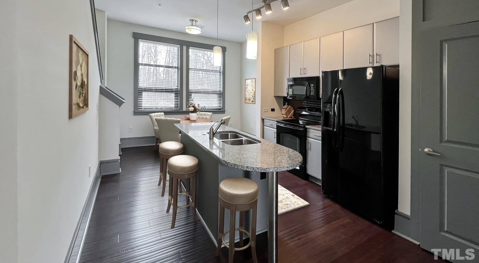 Chapel Hill, North Carolina 27514, United States, 1 Bedroom Bedrooms, ,1 BathroomBathrooms,Residential,Active,43396