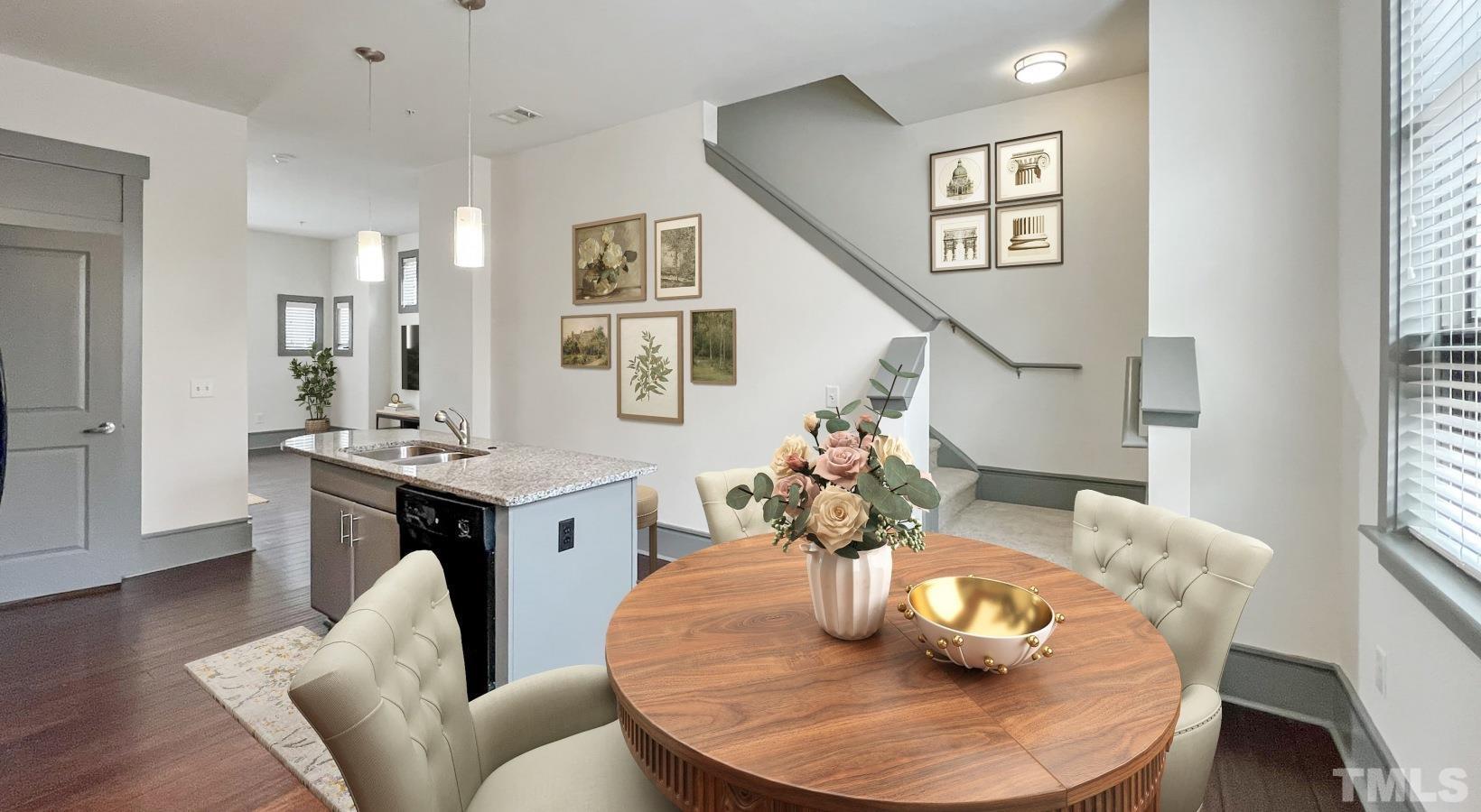 Chapel Hill, North Carolina 27514, United States, 1 Bedroom Bedrooms, ,1 BathroomBathrooms,Residential,Active,43396