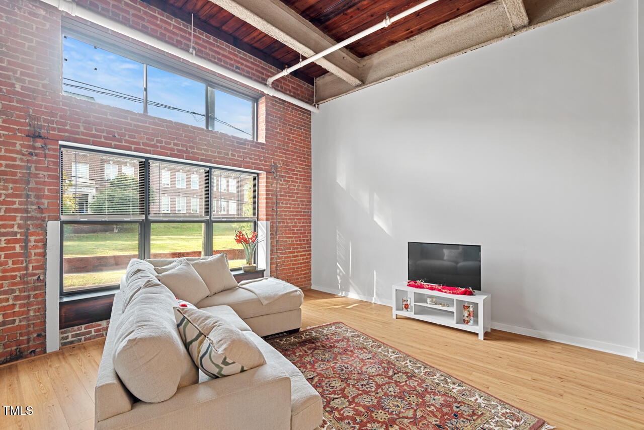 Durham, North Carolina 27701, United States, 1 Bedroom Bedrooms, ,1 BathroomBathrooms,Residential,Active,38293