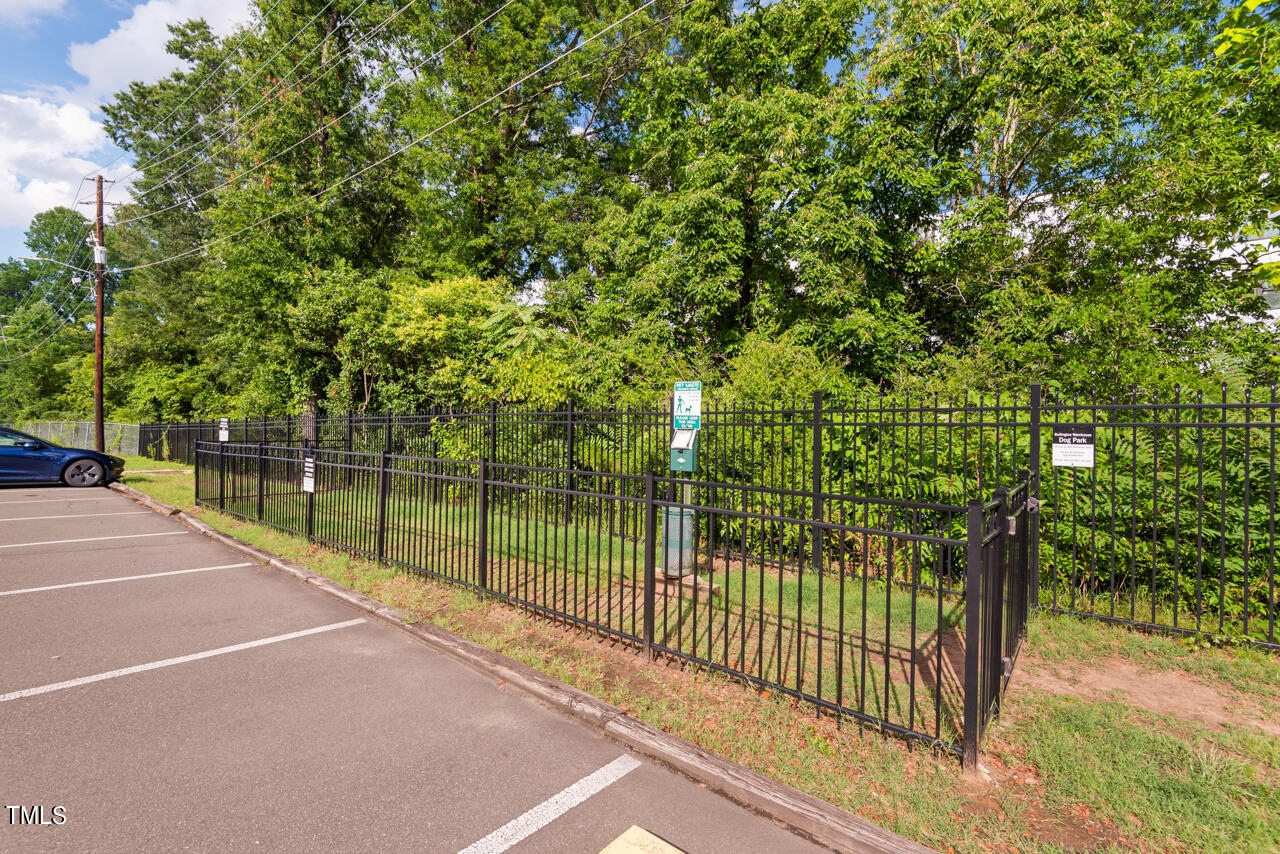 Durham, North Carolina 27701, United States, 1 Bedroom Bedrooms, ,1 BathroomBathrooms,Residential,Active,38293