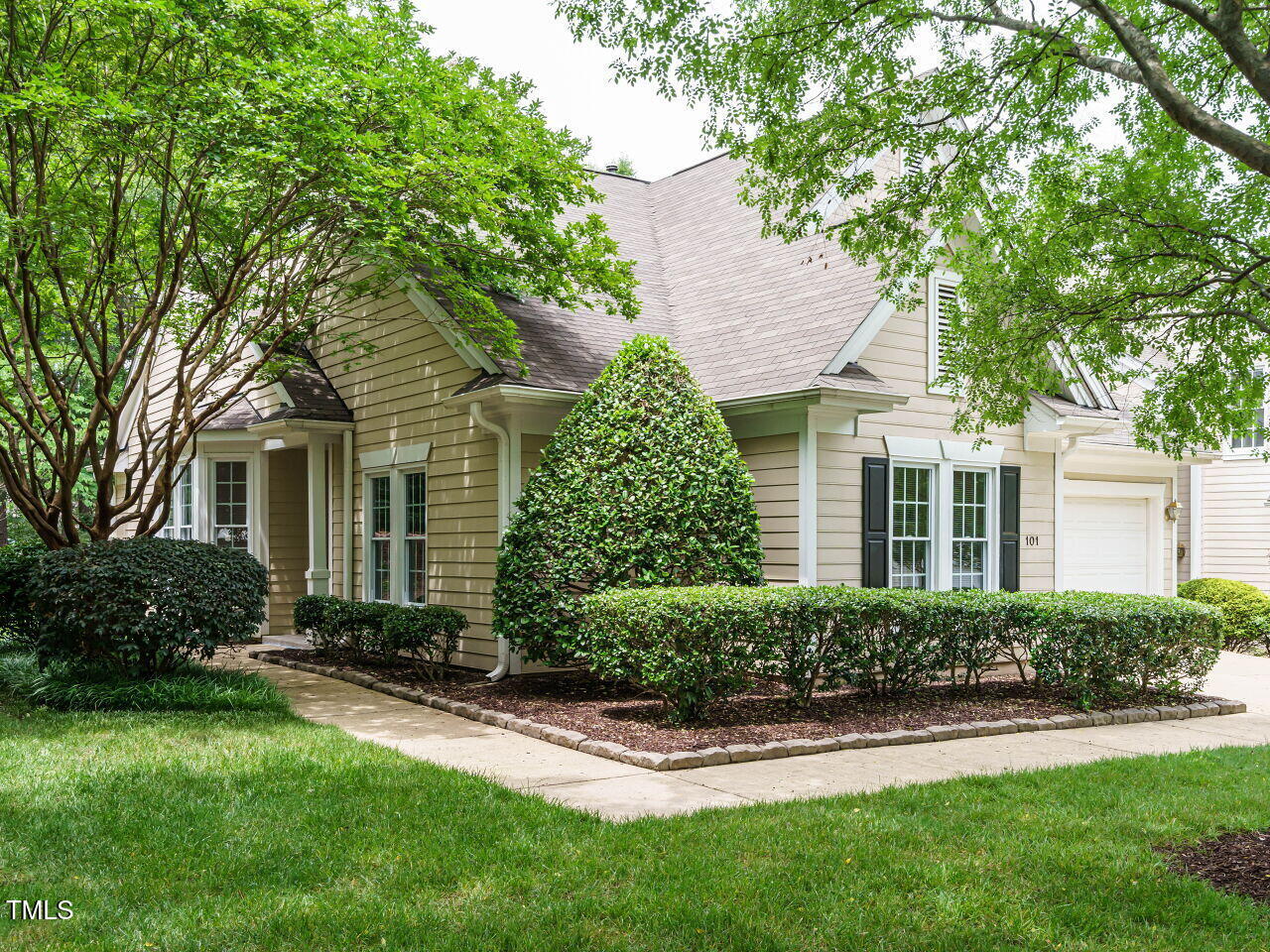 101 Lake Tillery Drive