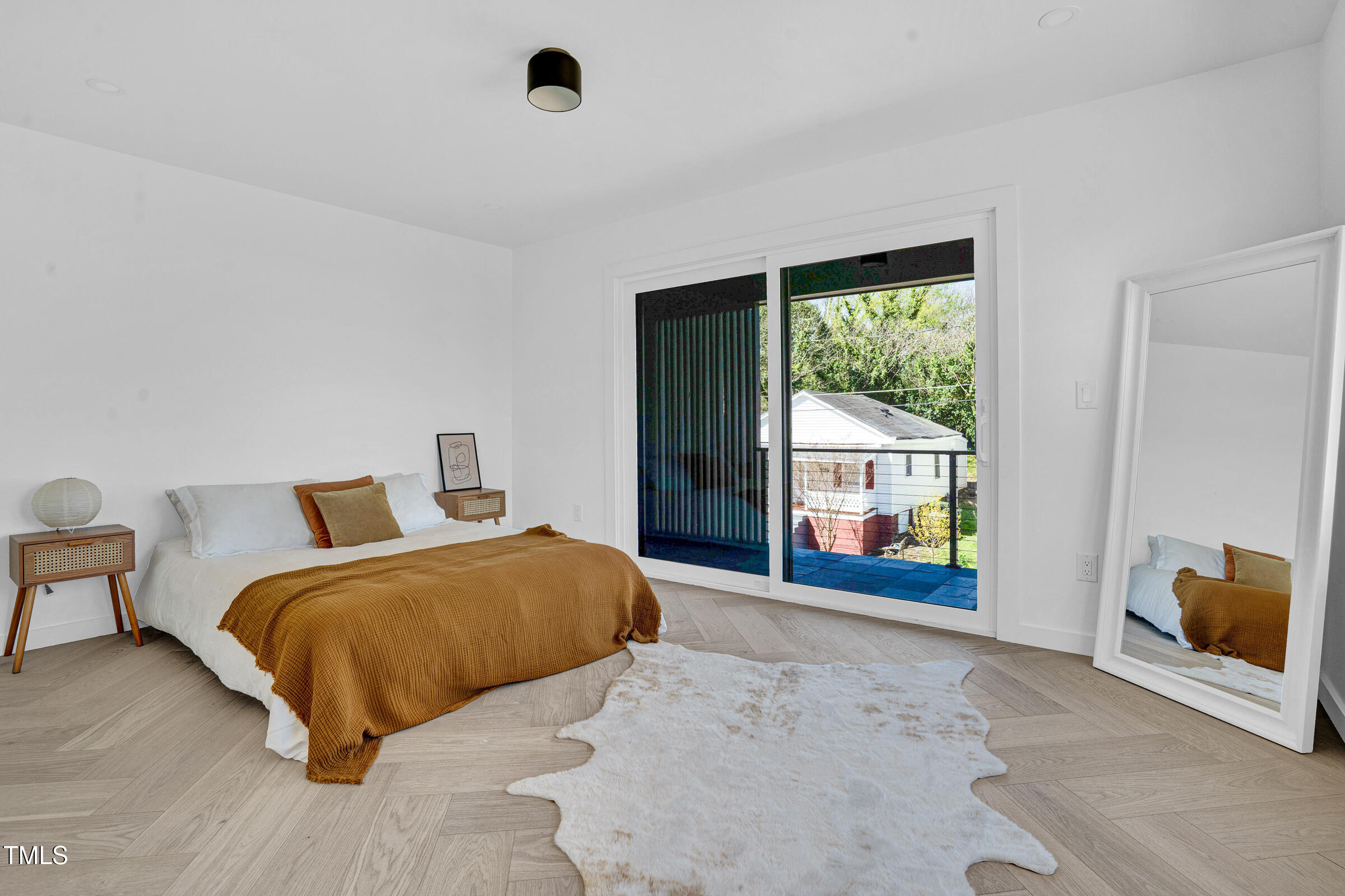 409 Alston Street 101
