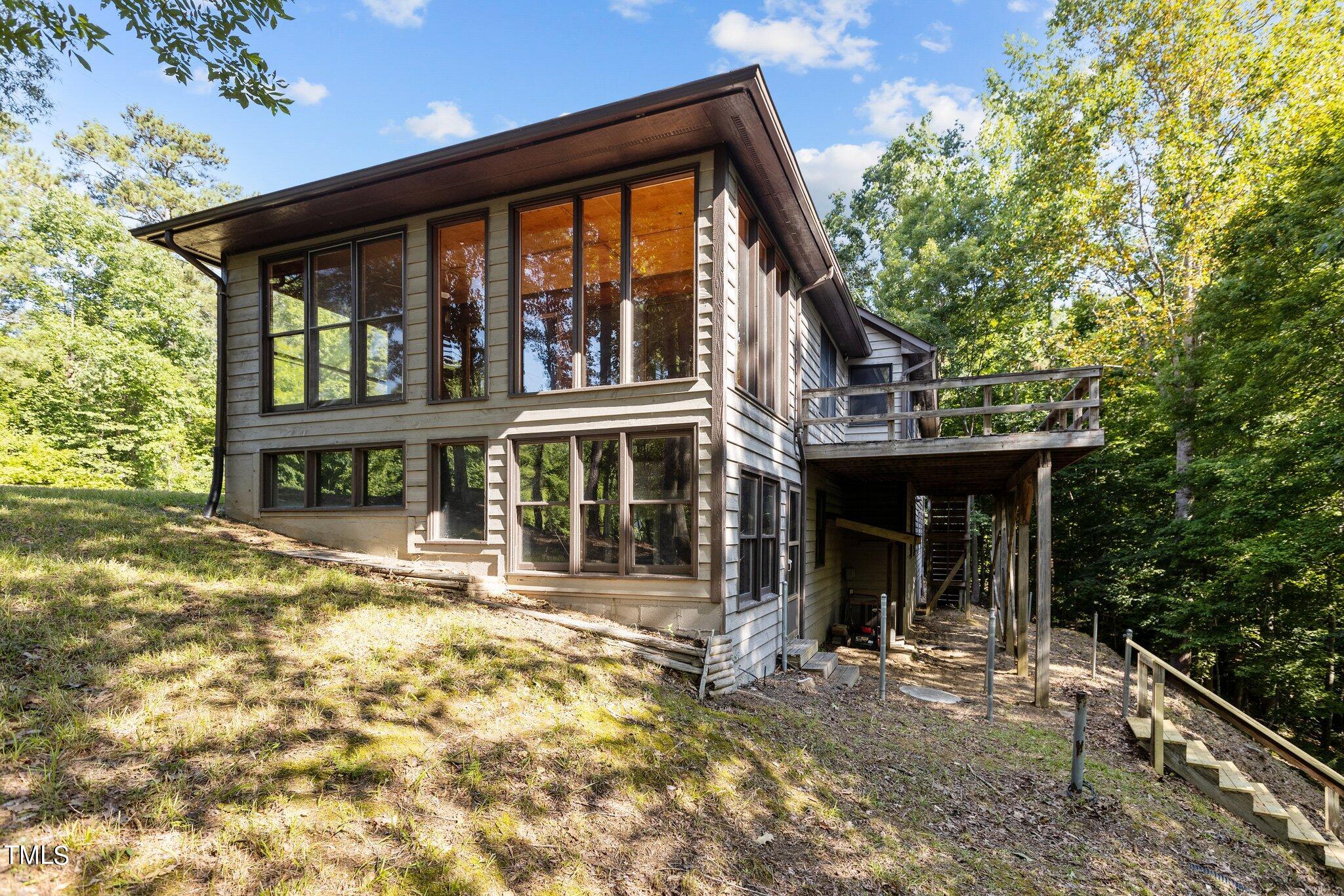 View Raleigh, NC 27612 house