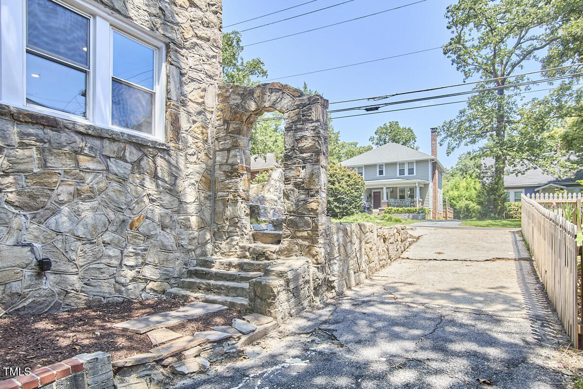 2203 University Drive