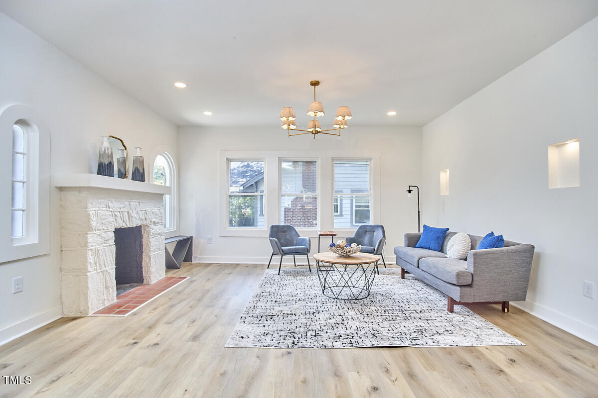 2203 University Drive