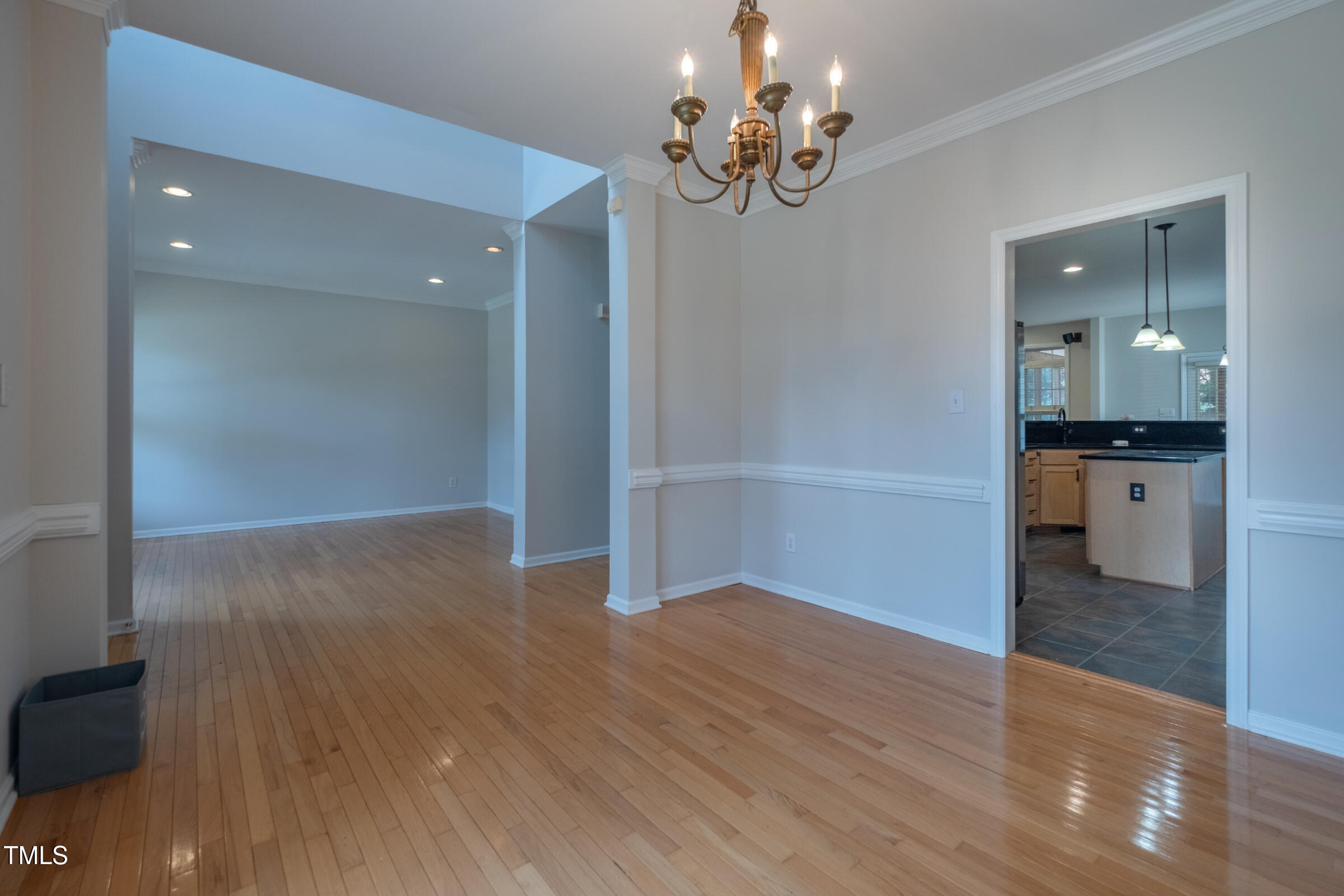 102 Dumont Court