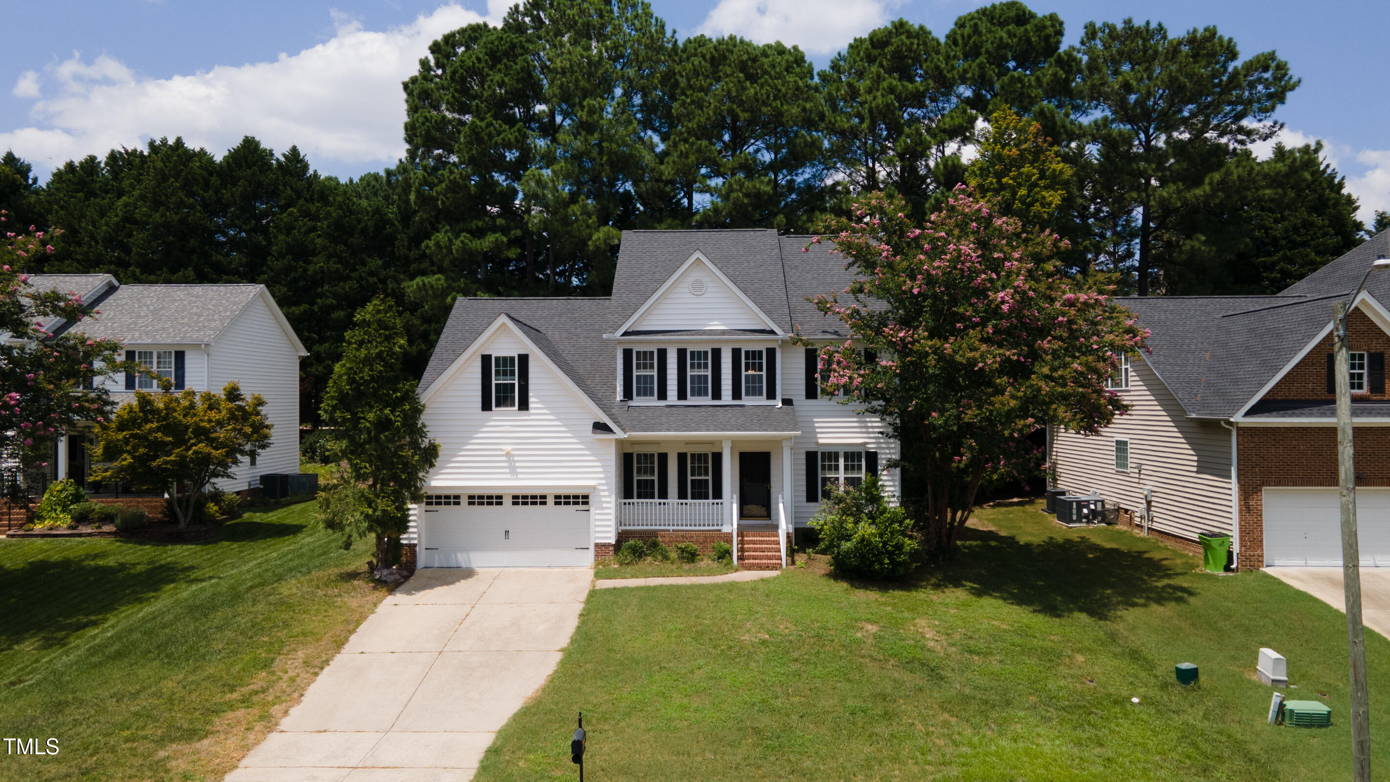 102 Dumont Court