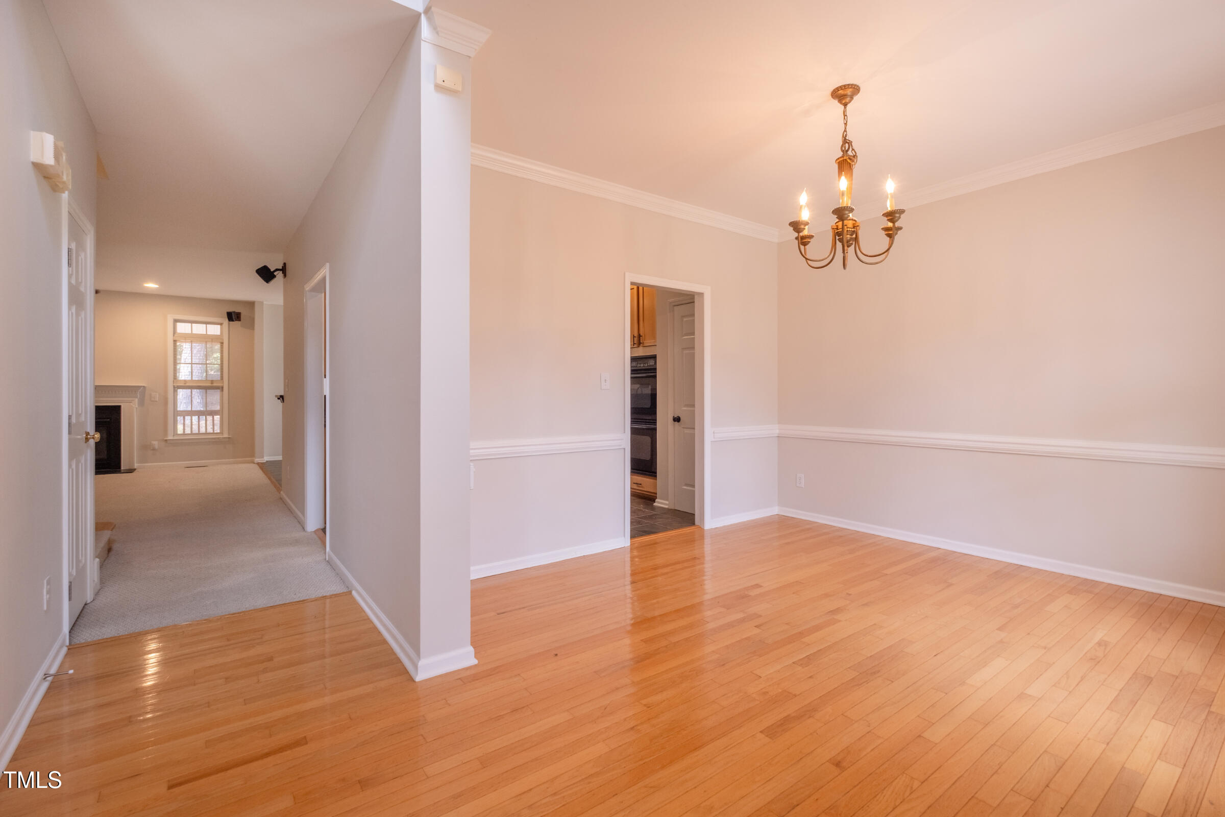 102 Dumont Court