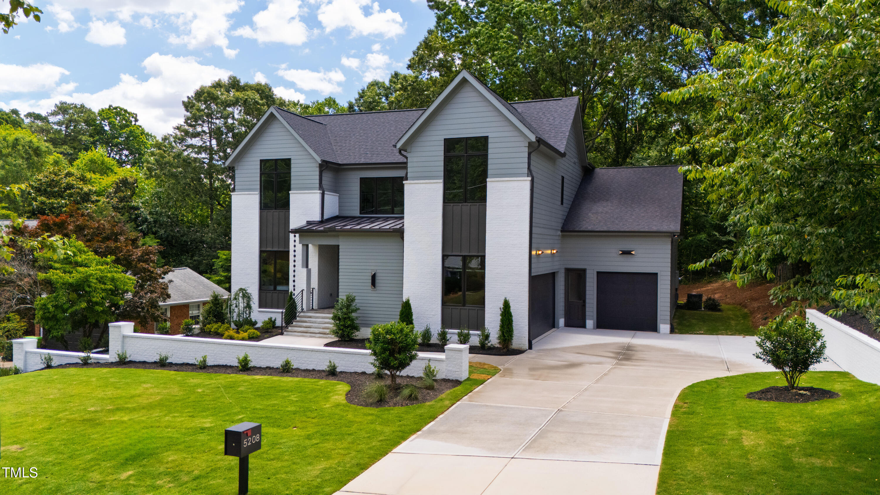 5208 Knollwood Road