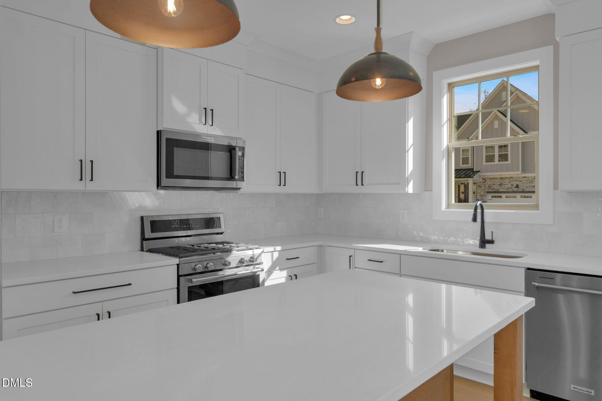 996 Double Helix Road