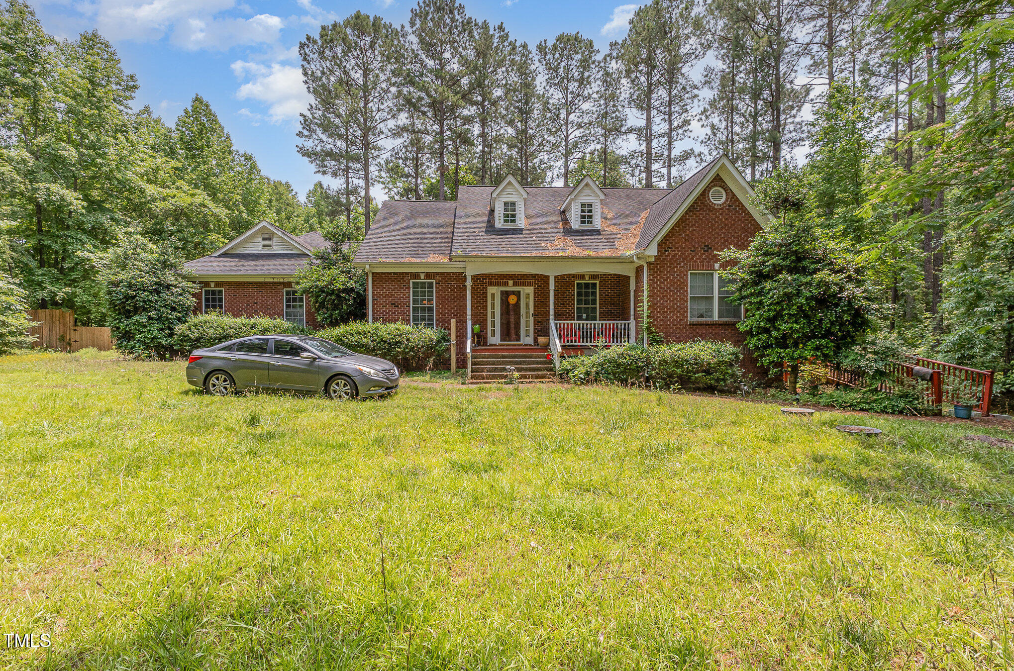3304 Black Stallion Court
