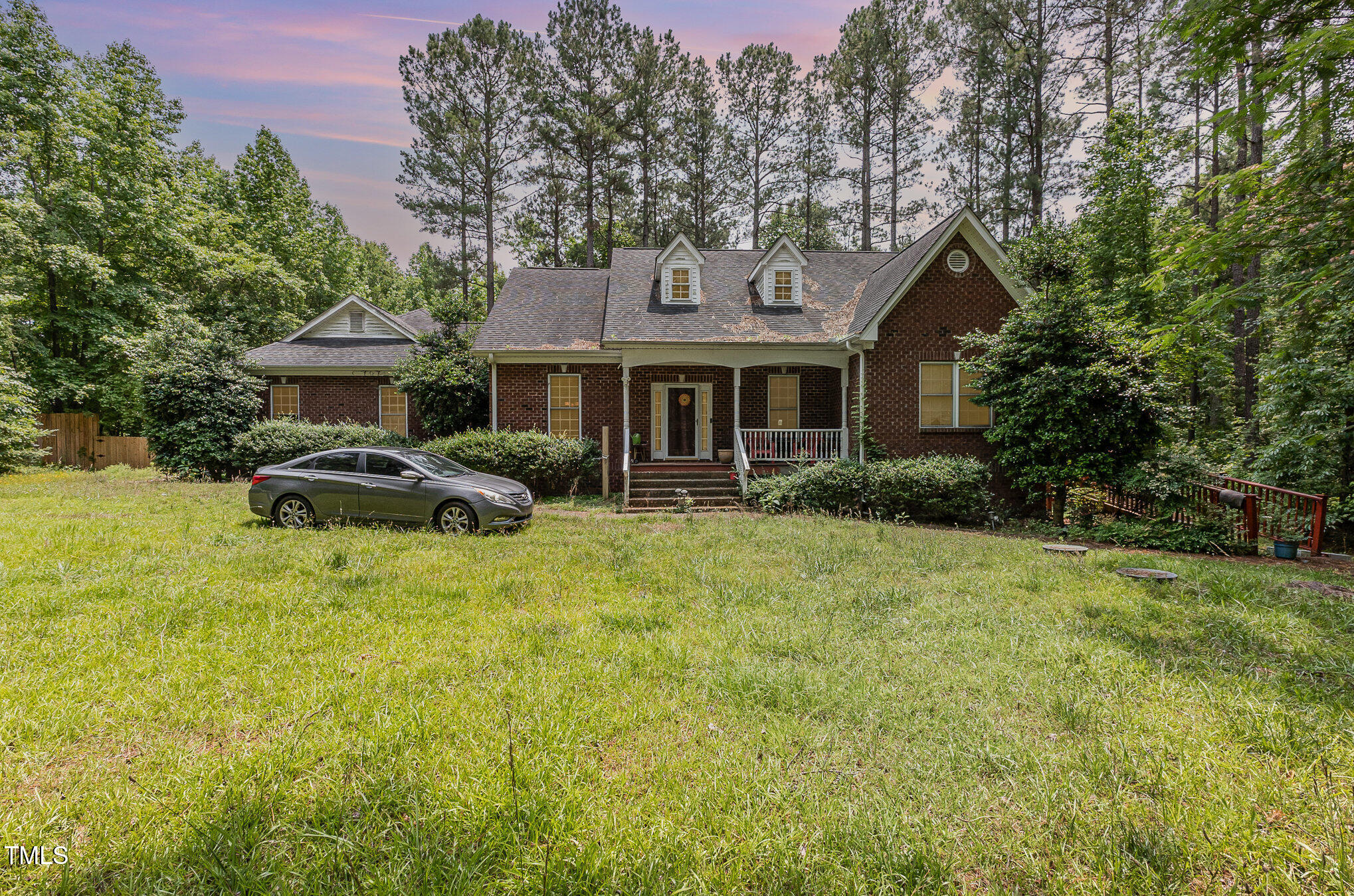 3304 Black Stallion Court