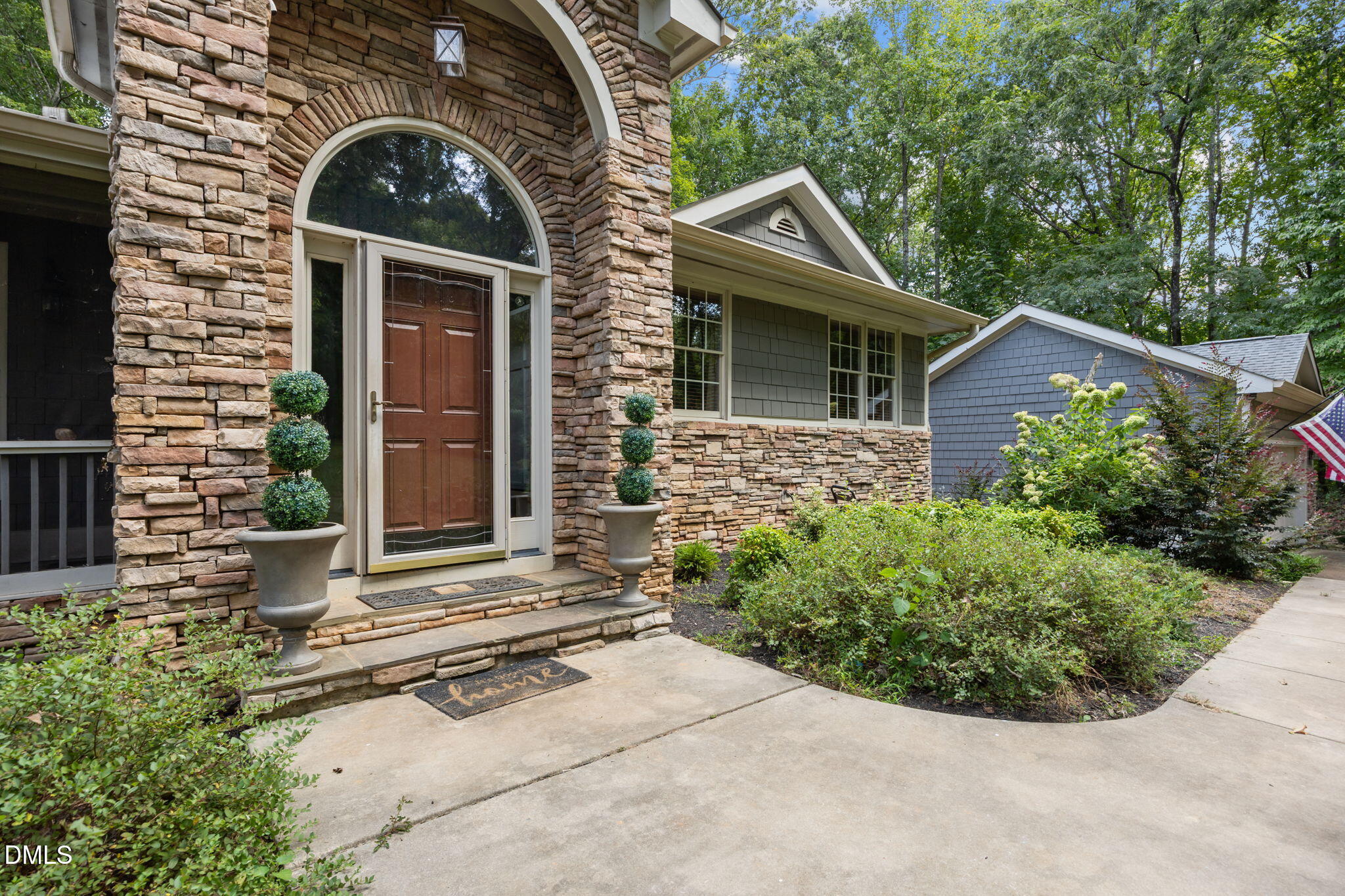 7100 Falls Glen Court