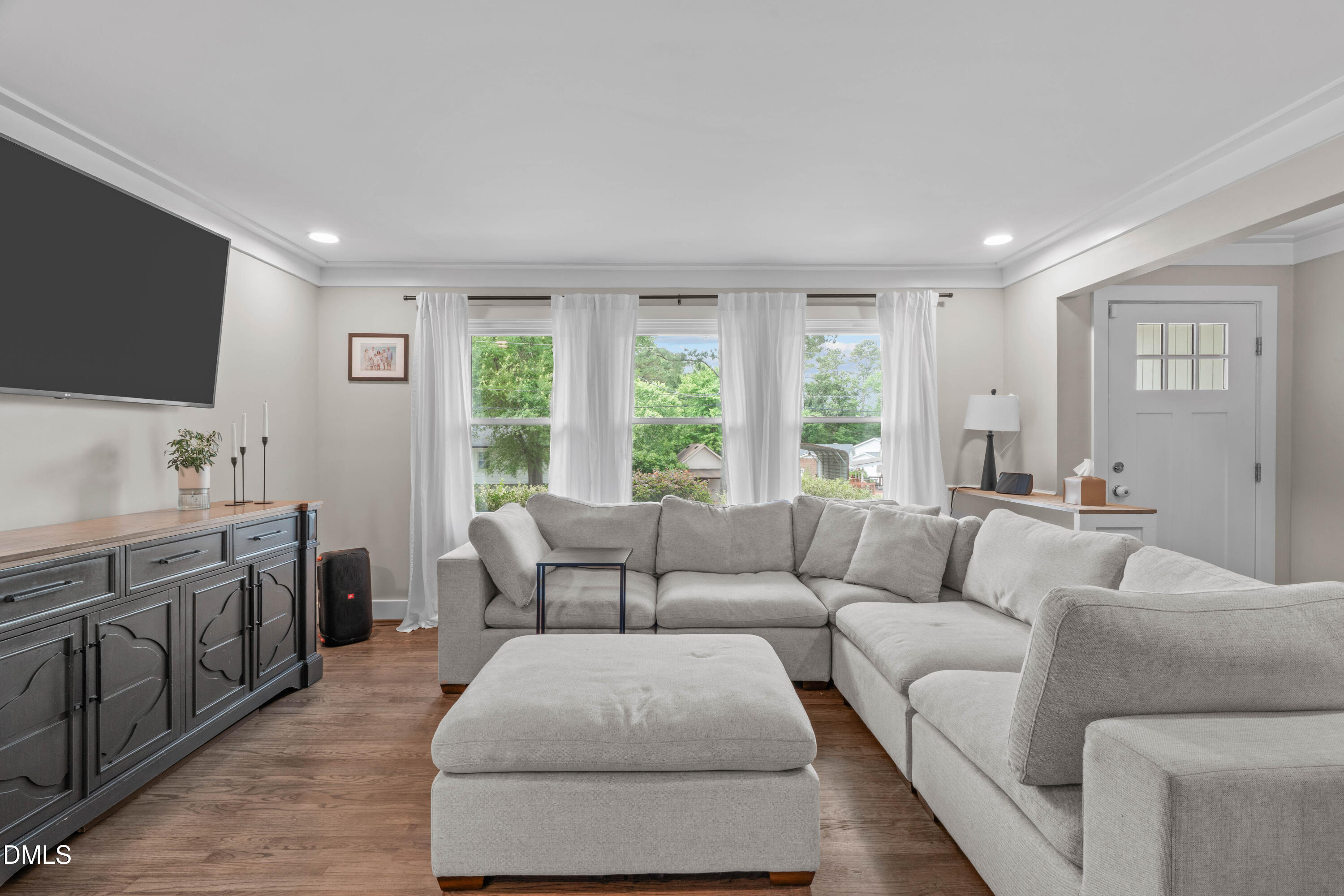 1403 Maple Avenue