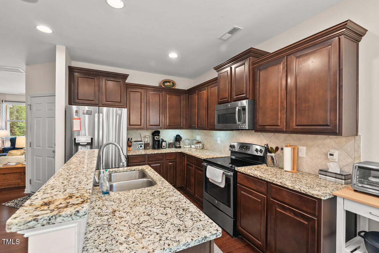 Durham, North Carolina 27713, United States, 4 Bedrooms Bedrooms, ,3 BathroomsBathrooms,Residential,Active,154204