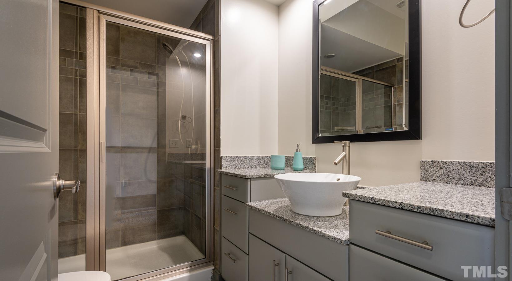 Chapel Hill, North Carolina 27514, United States, 2 Bedrooms Bedrooms, ,3 BathroomsBathrooms,Residential,Active,41635