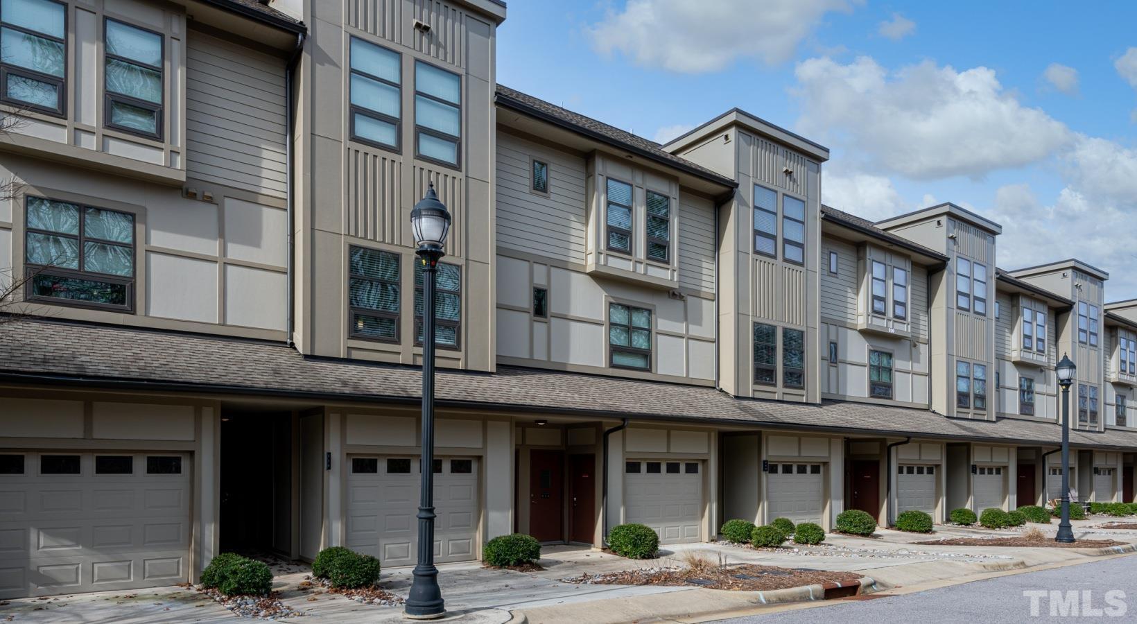 Chapel Hill, North Carolina 27514, United States, 2 Bedrooms Bedrooms, ,3 BathroomsBathrooms,Residential,Active,41635
