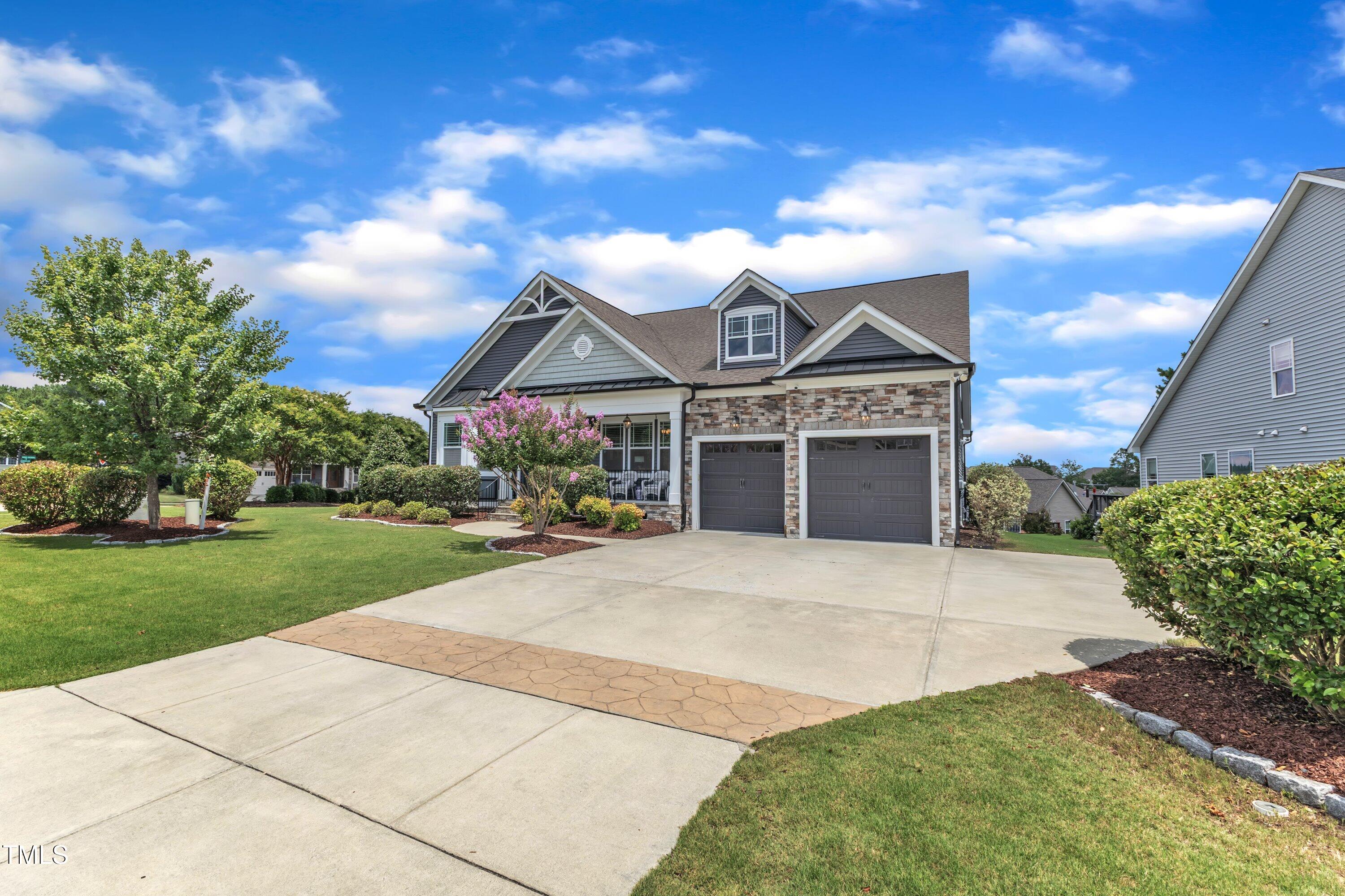 407 Bendemeer Lane