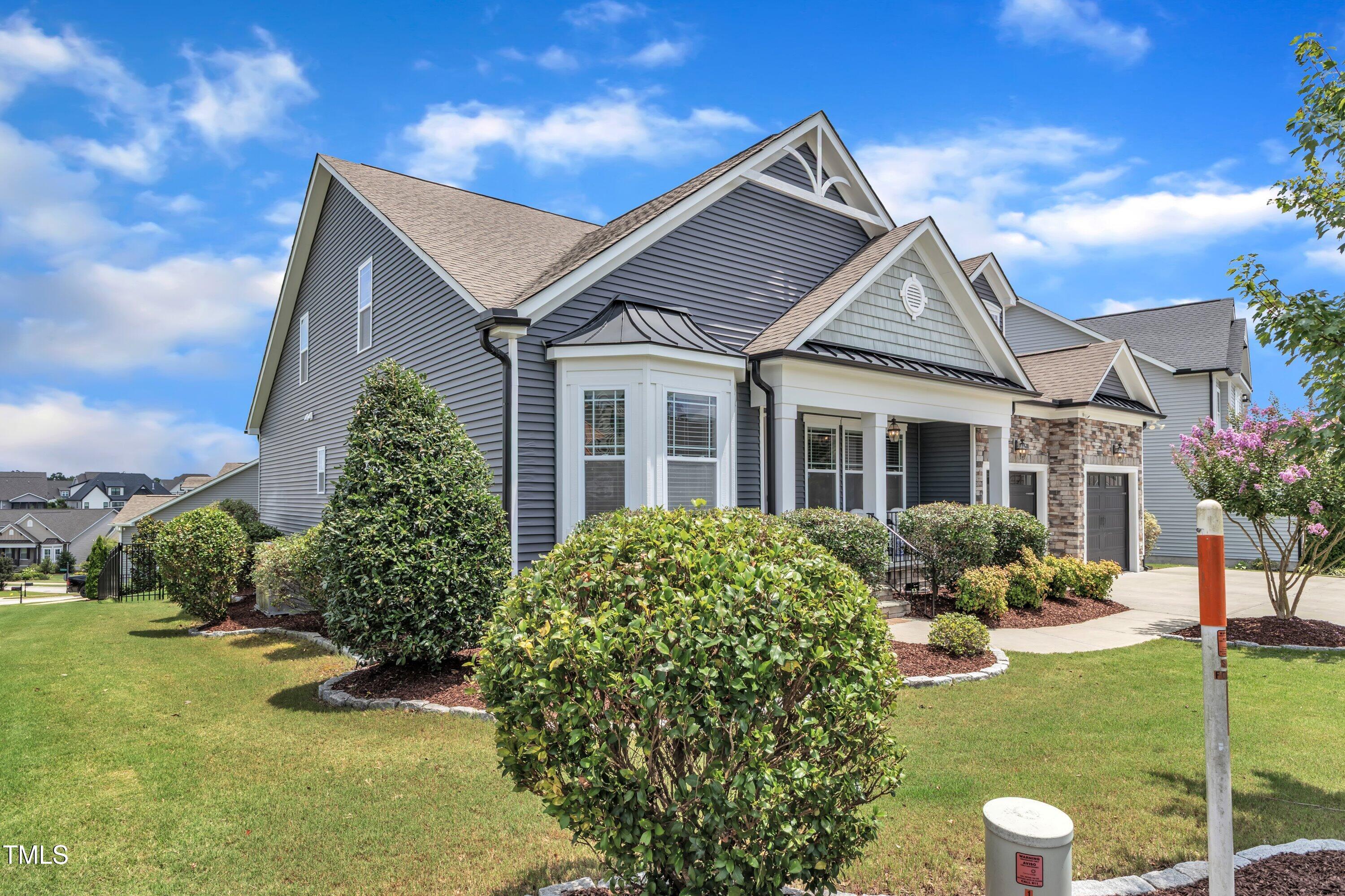 407 Bendemeer Lane