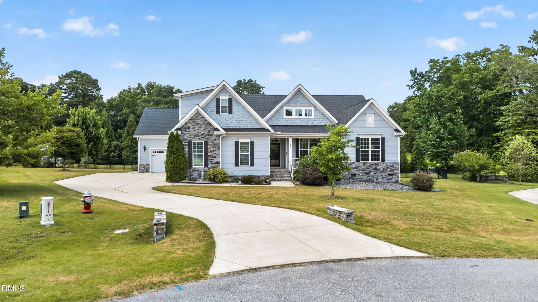 200 Misty Moonlight Drive Dr