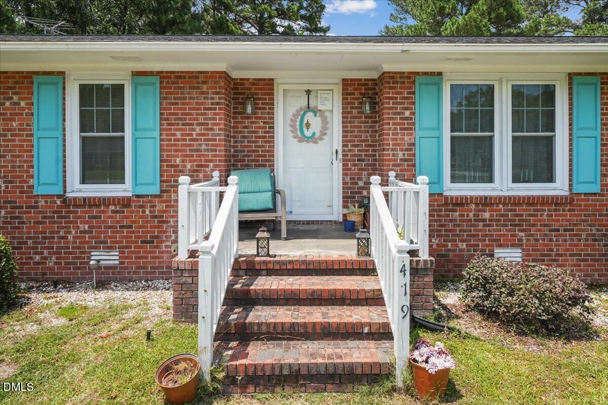 419 Forrest Road