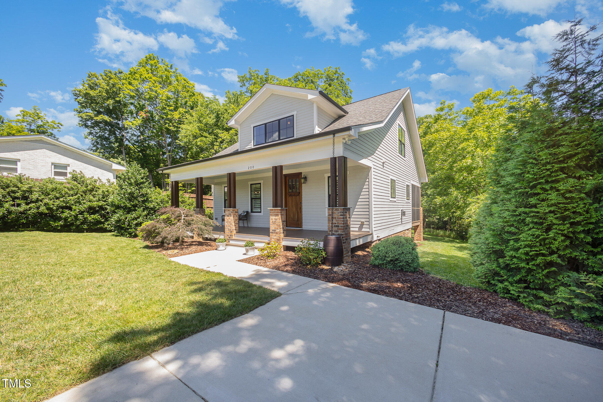 200 W Corbin Street