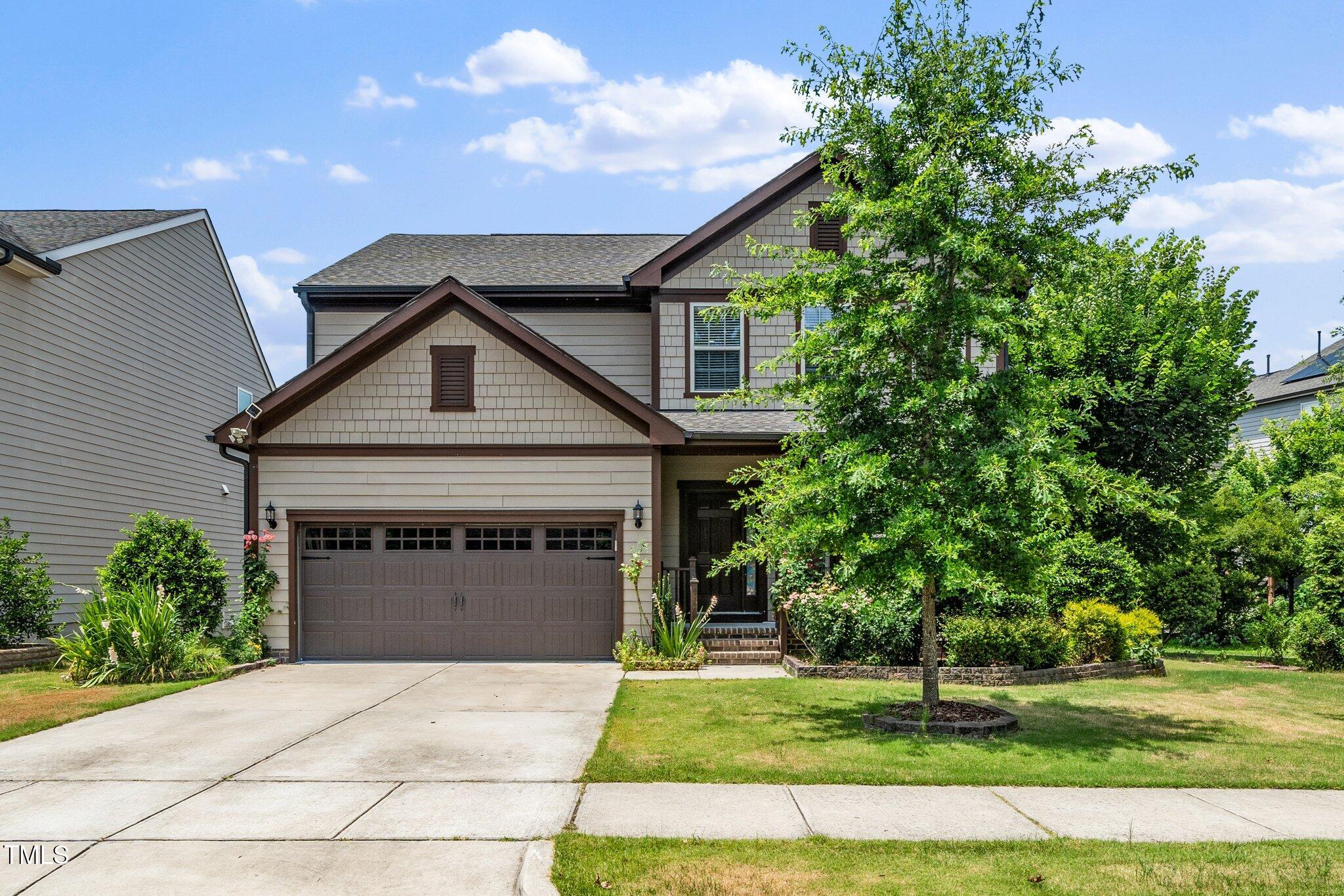 925 Cozy Oak Avenue
