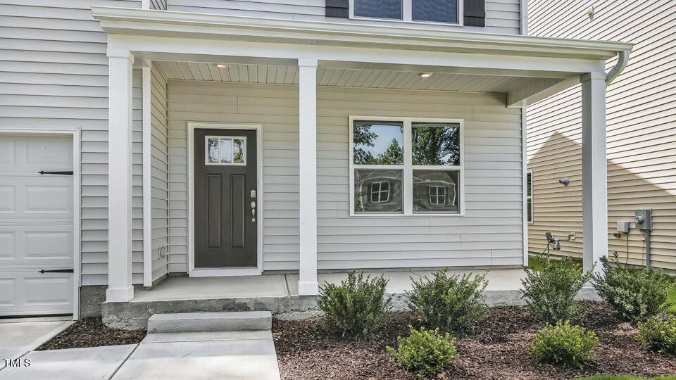 10 Babbling Creek Drive