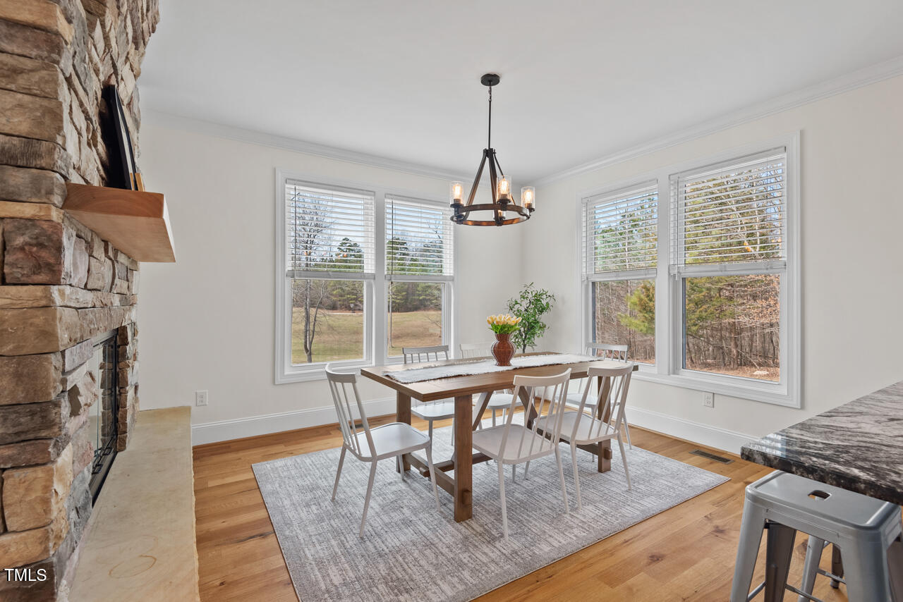 Graham, North Carolina 27253, United States, 4 Bedrooms Bedrooms, ,3 BathroomsBathrooms,Residential,Pending,11501