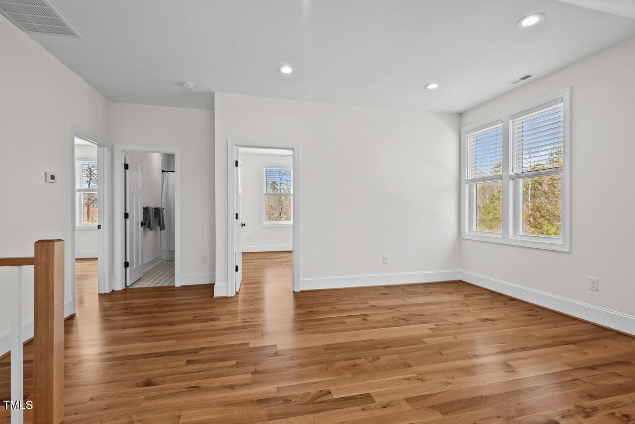 Graham, North Carolina 27253, United States, 4 Bedrooms Bedrooms, ,3 BathroomsBathrooms,Residential,Pending,11501