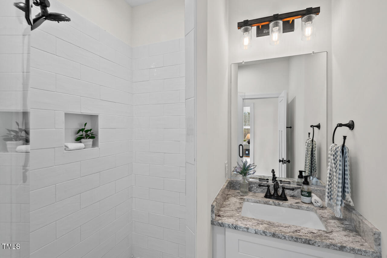 Graham, North Carolina 27253, United States, 4 Bedrooms Bedrooms, ,3 BathroomsBathrooms,Residential,Pending,11501