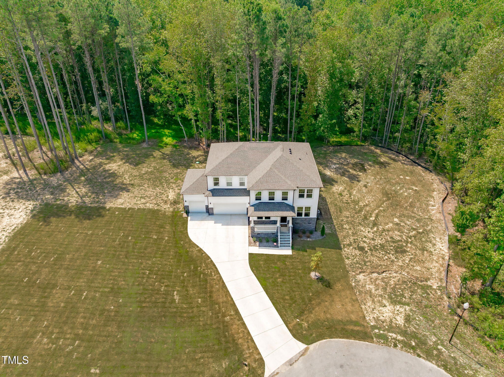 467 Adams Pointe Court