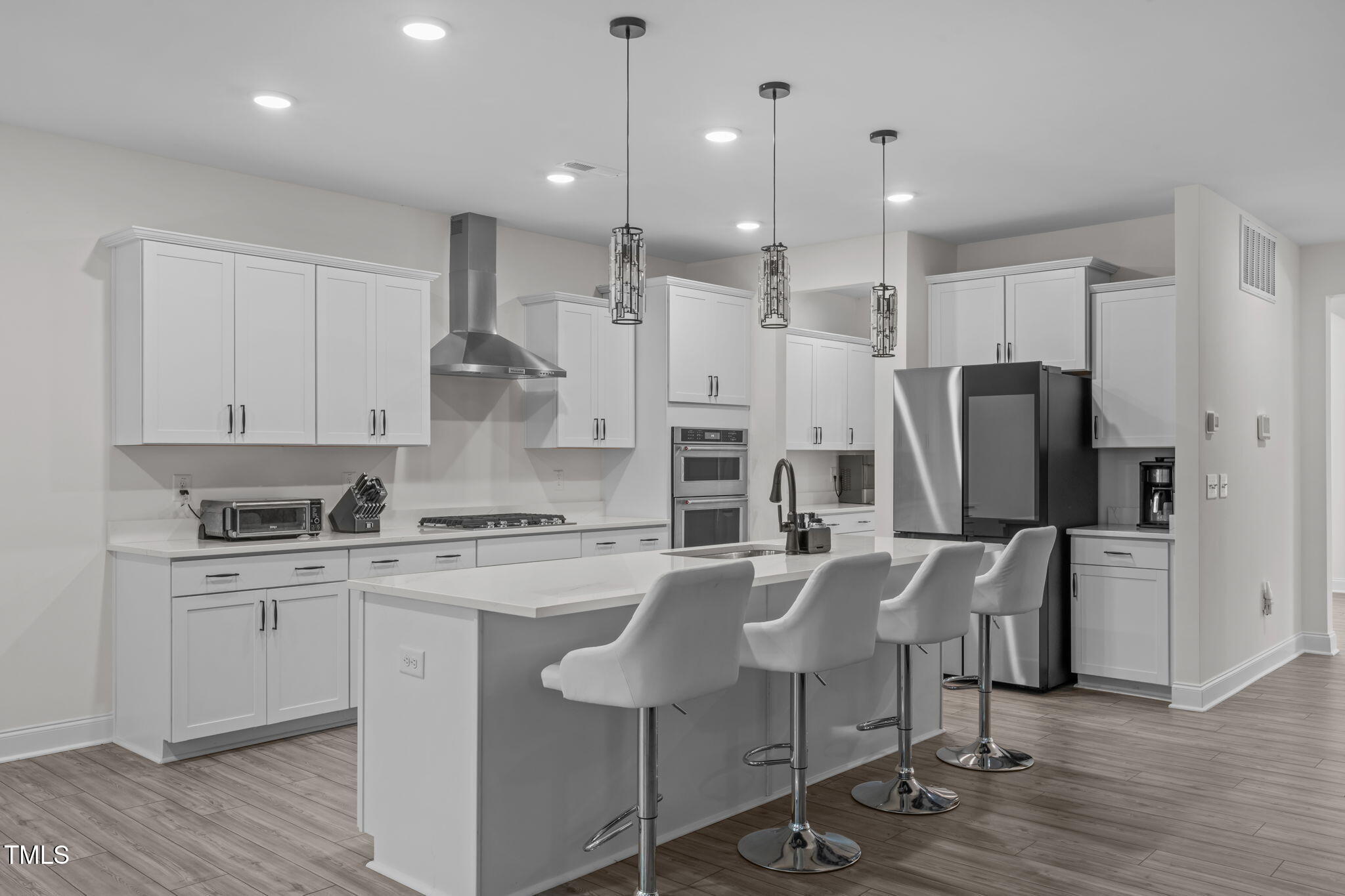 467 Adams Pointe Court