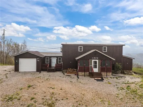 MLS: LP742685